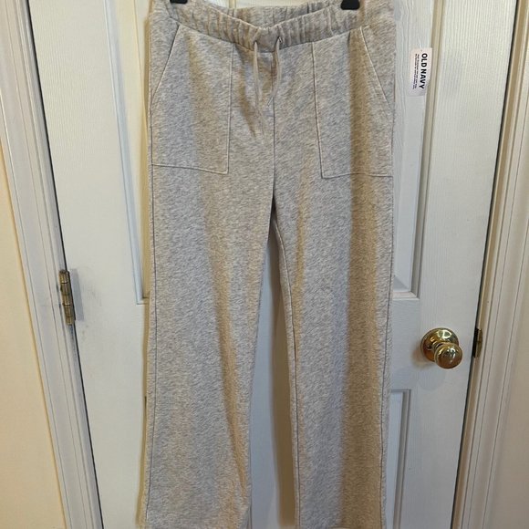 Old Navy Kids Set in Gray and Dark Green - Picture 3 of 5